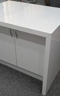 جزیره های گلاس اکریلیک،کابینت