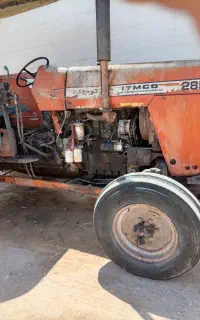 تراکتور 285