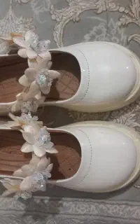کفش دخترانه سایز۳۳ نو