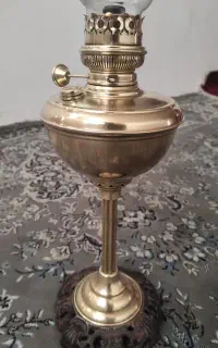 چراغ نفتی گرد سوژ