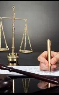وکیل پایه یک دادگستری