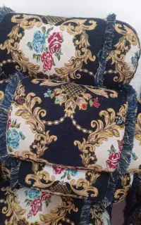 دوازده  عدد پشتی  گرد سالم وتمیز