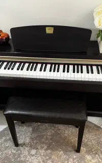 Piano yamaha clp 220