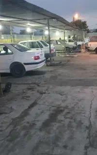 نیازمند۲ صافکار حرفه ای و نقاش و میکانیک و برق کار