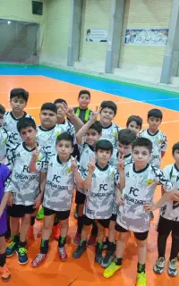 مدرسه فوتبال وفوتسال ستارگان زاگرس