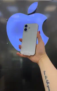 ایفون 16 نرمال آکبندapple