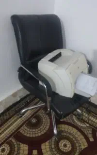 ۲ عدد صندلی در حد نو