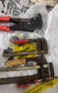 تعدادی ابراز فروشی
