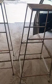 دو عدد چهار پایه دست ساز محکم و سبک