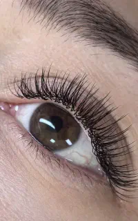 خدمات تخصصی اکستنشن مژه با جدیدترین افکت ها