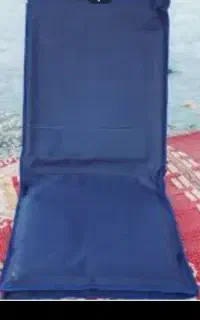 صندلی پشتی دار
