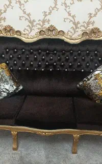 مبل ۹نفره با میز عسلی و ساعت قدی