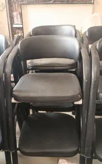 تعداد 13عدد صندلی اداری
