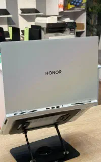 سیستم عامل روان با حافظه SSD سریع