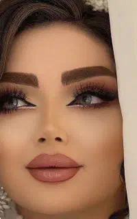 خدمات میکاپ و شینیون عروس و همراه