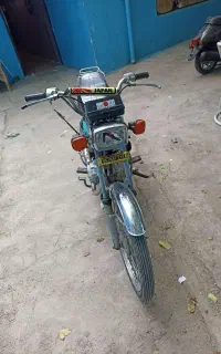 موتور سیکلت ۱۲۵