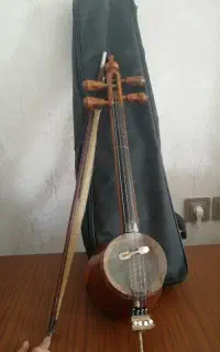 کمانچه  پشت باز