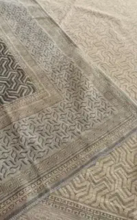 یک عدد رو فرشی درحد نو