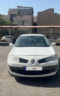رنو مگان ۲۰۰۰ اتومات مدل ۹۰ کارشناسی بدنه موجود