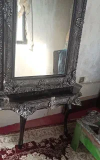آینه با میز