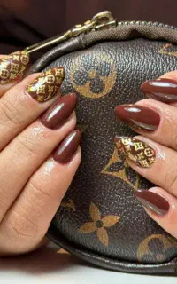 کاشت ناخن ژلیش لمینت جوانسازی پا پدیکور کفصابیvip