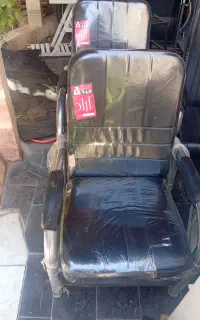 3عدد صندلی نو