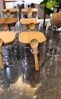 ظروف نگهدارنده و پذیرایی