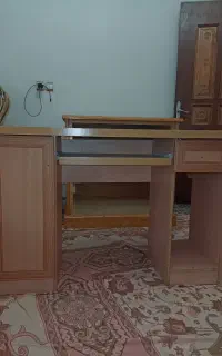 میز کامپیوتر ومطالعه