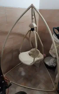 تاب و گهواره دوکاره نوزاد فلزی بسیار مقاوم