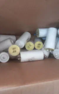 خازن ۱۰۰پیکو فاراد