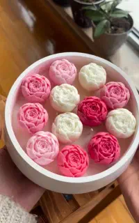 غنچه گل رز شمع