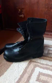 پوتین سربازی