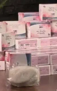 صابون لایه بردار وپنکک لاکچری کوین