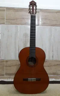 گیتارc40 ده ساله تو کاور