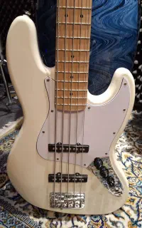 گیتار باس guitar Bass
