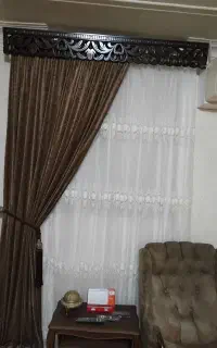 پرده مخمل همراه با کتیبه