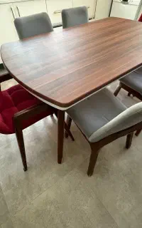 میز غذاخوری ۶ نفره با صندلی