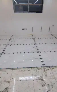 نصب کاشی بدنه وسرامیک کف به صورت چسبی ودوغابی