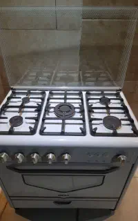 اجاق گاز ۵ شعله در حد نو