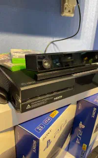 کنسول xbox one 500GB دو دسته+کینکت+دیسک
