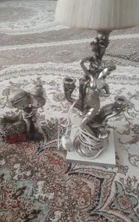 آباژور رومیزی و مجسمه