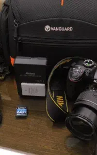 دوربین Nikon D3400 با لنز اضافه