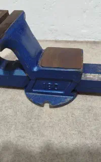 گیره میزکار