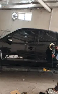 نقاش خودرو