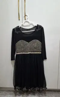 پیراهن مجلسی و یک عدد بلرسود