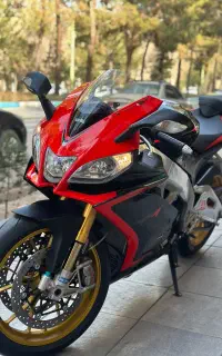 Aprilia rsv 4 1000cc