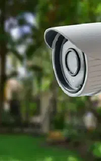 ۲ عدد دوربین مداربسته و دستگاه