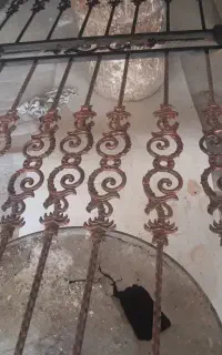 شاگرد نقاشی ساختمان