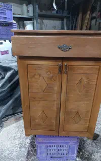 جاکفشی و گهواره تخت کنار مادر