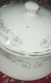 ظرف سوپ خوری